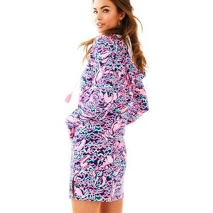 NWOT Lilly Pulitzer UPF 50+ Rylie Dress In Resort Navy Pop Up Lobstah Roll Navy